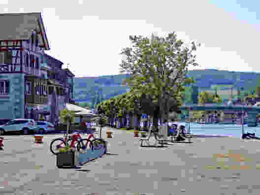 Vers le bourg de Hohenklingen à Stein am Rhein