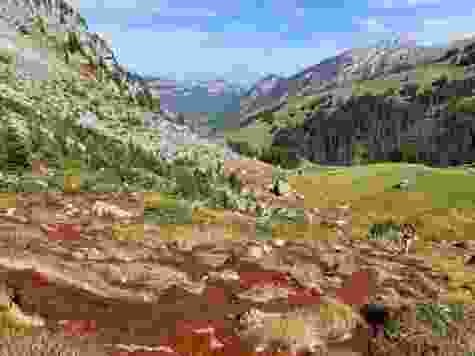 Wanderung zu den roten Quellen im Naturpark Diemtigtal