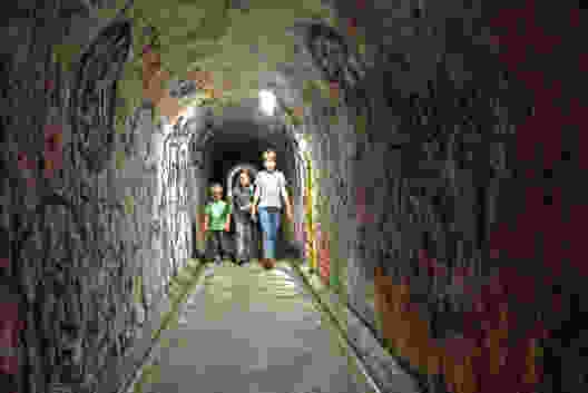 Nahe Bern den Aareschlaufen entlangwandern
