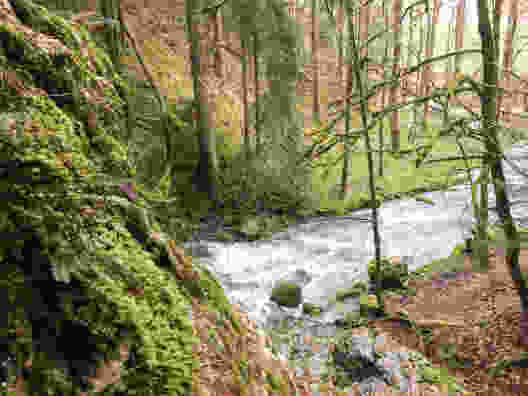 Höhlenabenteuer im Val-de-Travers