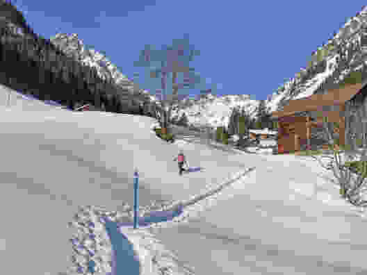 Schneeschuhtour hoch über dem Urner Reusstal