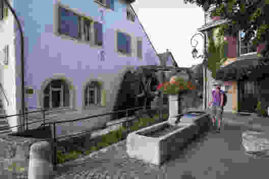 Neuenburg, die «gelbe Stadt»