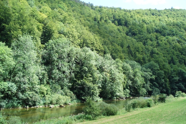 Erfrischende Wanderung entlang des Doubs