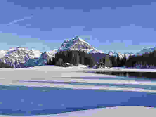 Am Arnisee, im Hintergrund die WIndgällen. Bild: Andreas Staeger