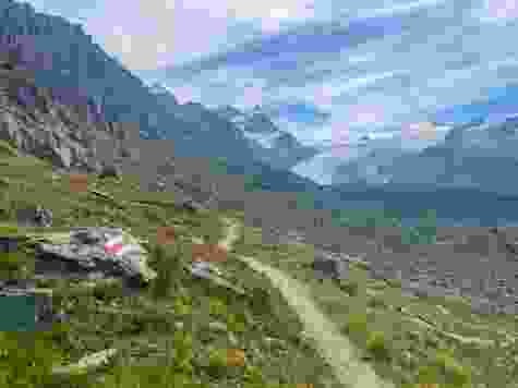 Während sich unten am Stellisee die Leute tummeln, ist es hier oben ruhig.