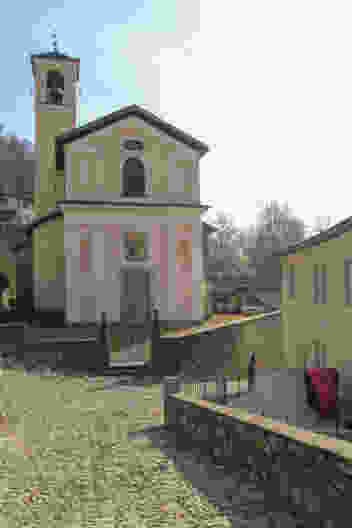 Die Kirche in Mugena. Bild: Elsbeth Flüeler