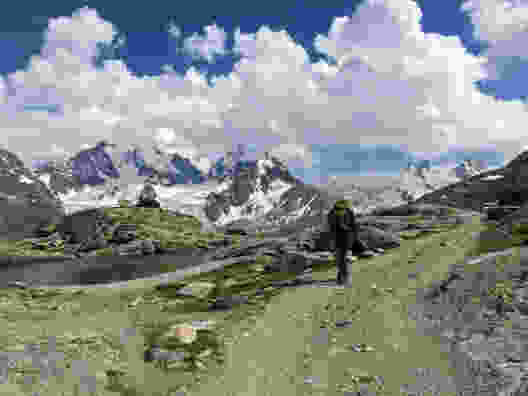 Le Fuorcla Surlej avec vue sur le sommet du massif de la Bernina. Photo:  Claudia Peter