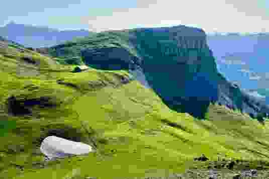 Blick auf das Böli und die Chlushütte.