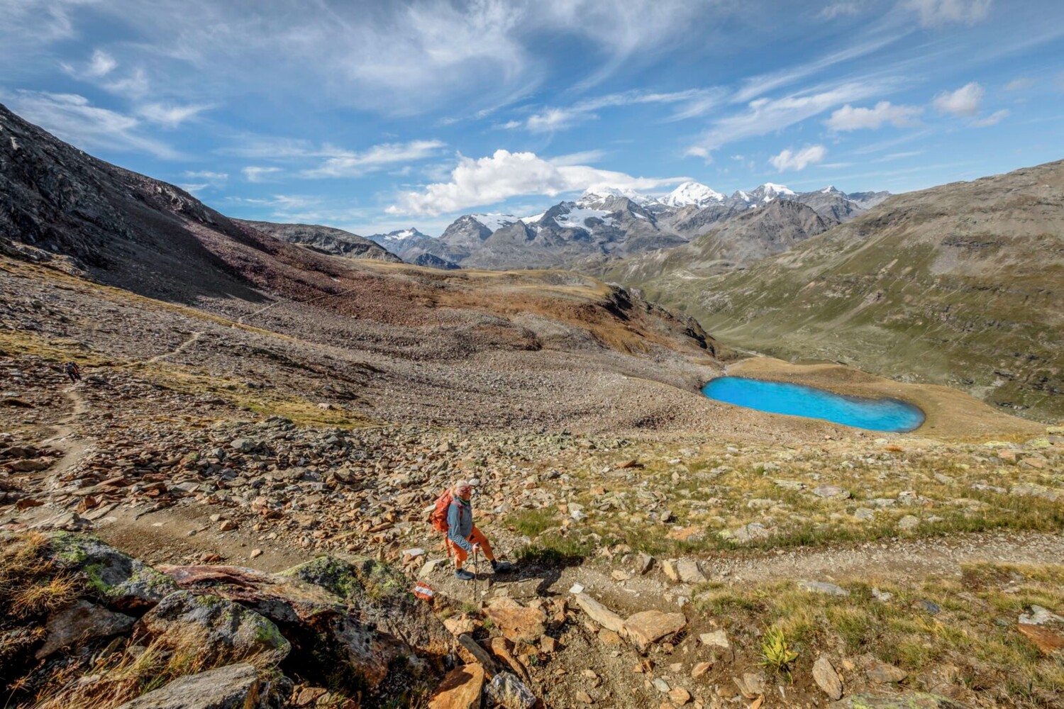 Der Lago Vago, am Horizont die Berninagruppe.