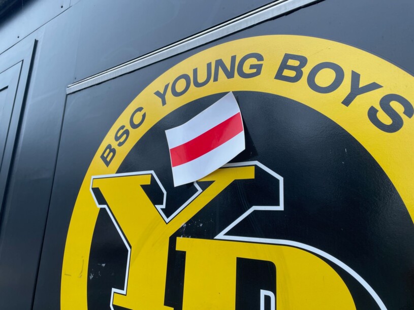 YB Logo rot