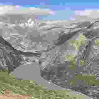 Dem Grimselsee entlang