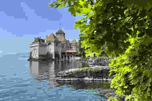 Le château de Chillon par les hauts