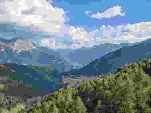 Du Val da Pila à Alp Grüm