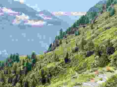 Point de vue au-dessus du Mattertal