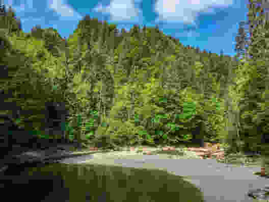 Schöne Aussichten auf dem Eggen Höhenweg