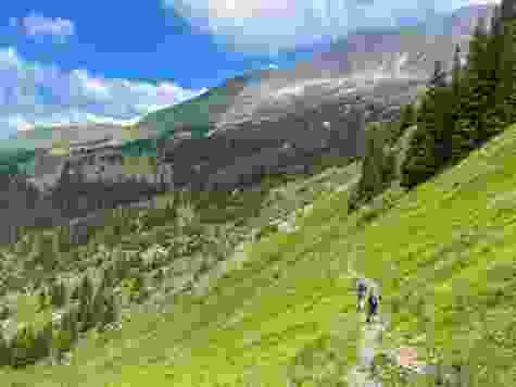 Sur le chemin d’altitude du Prättigau au Jägglisch Hora
