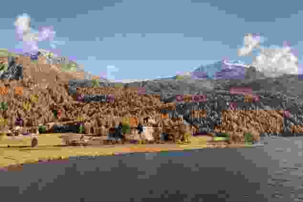 Seenwanderung mit leuchtenden Lärchen