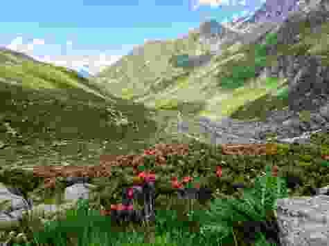 Durch die Moränenlandschaft im Vallon de Valsorey
