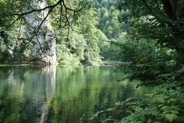 Agréable randonnée le long du Doubs
