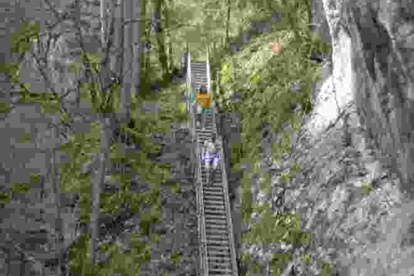 Schluchten und Hügel rund um Moutier