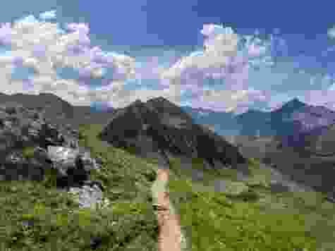 Randonnée des crêtes du Jakobshorn à Sertig