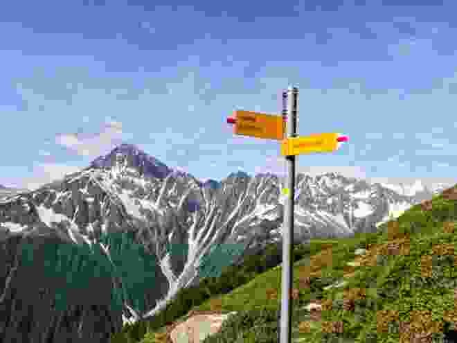 D’ici, il ne reste plus que quelques mètres jusqu’au lac de haute montagne, avec le Ritzlihoren à l’arrière-plan.