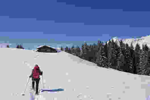 Die Alphütte auf Oudiou. Das Ziel ist in Sicht.