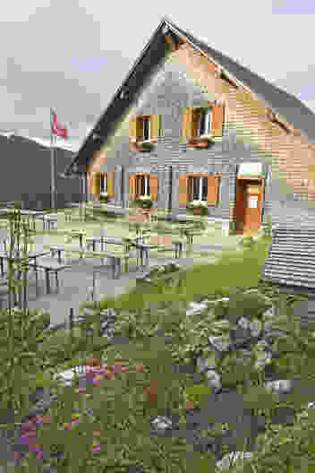 Auf der Musenalp. Für gewöhnlich sind die Tische voll besetzt. Bild: natur-welten.ch