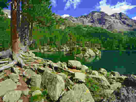 Le lac de Saoseo brille comme un joyau. Photo: natur-welten.ch