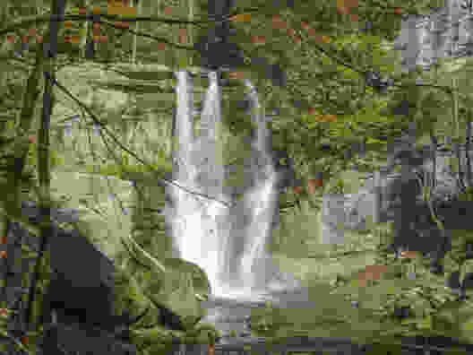La chute Höchfall se cache dans le ravin du Rotbach. Photo: Sabine Joss