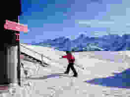 Auch Skifahrer lockt das schöne Terrain bei Biel-Kinzig. Bild: Claudia Peter