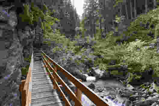 A Schlegg, un nouveau pont traverse la Taferna. Photo: Reto Wissmann