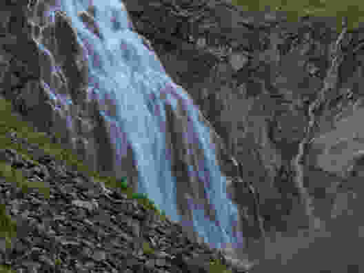 Les chutes d’Entschlige, moment fort de la randonnée.