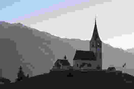 L’église catholique Allerheiligen à Schmitten. Photo: Heinz Staffelbach