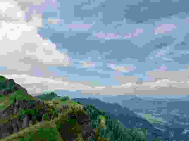 Phänomenale Aussicht auf dem Rücken der Beichle, hier in Richtung Südwest zum Hohgant und zur Sichle.
