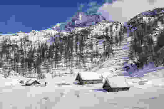 Im Winter ist es auf den Alpen im Val Lavizzara einsam. Bild: Iris Kürschner