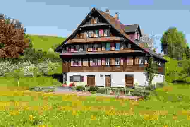 A la sortie du village de Menzingen, une jolie ferme attire le regard.
