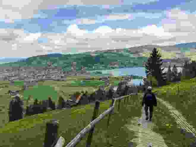 Saftige Wiesen und ein toller Blick auf das Ägerital.